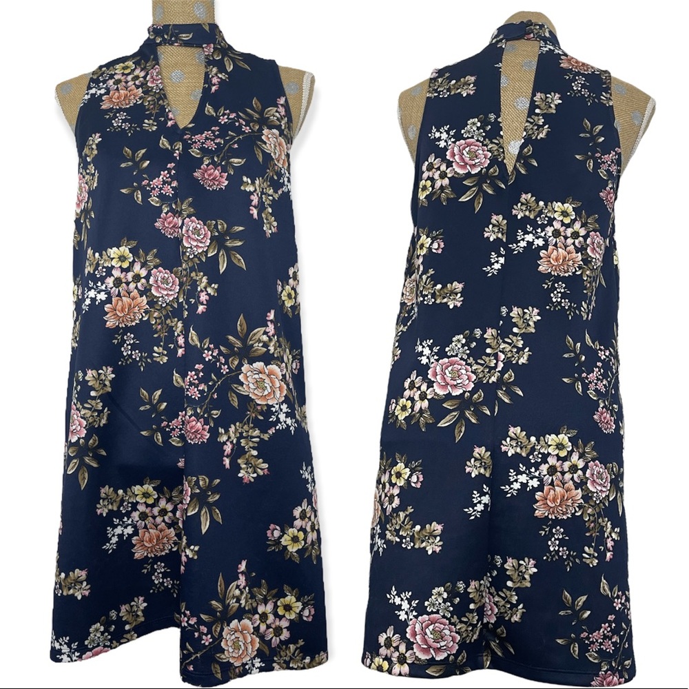 Soprano Navy Pink Rose Floral Bunch Medium Keyhole Button Back Mini Halter Dress